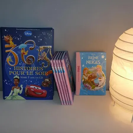 Disneyland Paris 70m² Face Parc, Place Ariane Serris