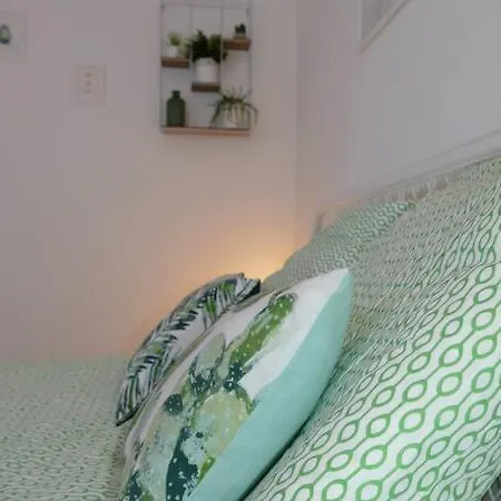 Apartment Disneyland Paris 70m² Face Parc, Place Ariane *