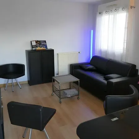 Apartment Disneyland Paris 70m² Face Parc, Place Ariane *