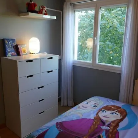 Disneyland Paris 70m² Face Parc, Place Ariane