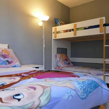 Apartment Disneyland Paris 70m² Face Parc, Place Ariane